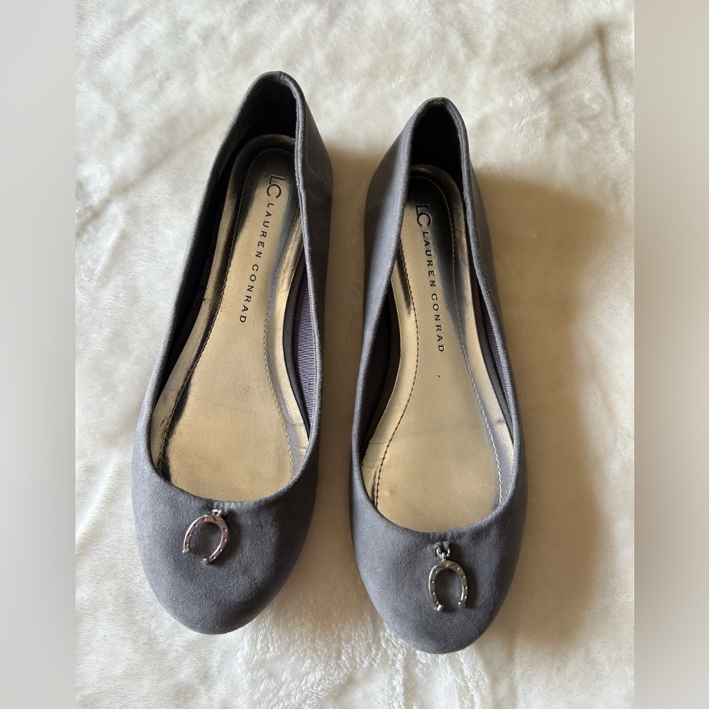 Lauren Conrad Flats color gray